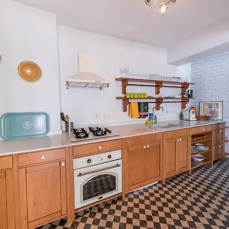 וילה Maison Detroit : Iconic 3br Triplex W/ Great Views *