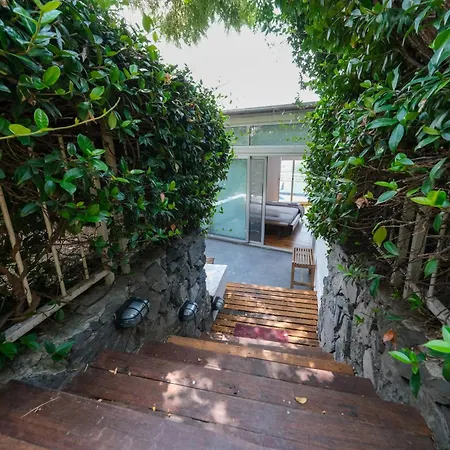 Maison Detroit : Iconic 3br Triplex W/ Great Views וילה איסטמבול