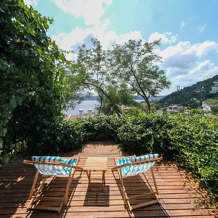 Maison Detroit : Iconic 3br Triplex W/ Great Views וילה