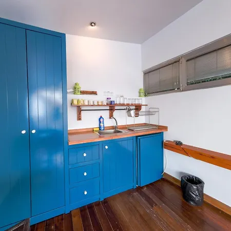 Villa Maison Detroit : Iconic 3br Triplex W/ Great Views Estambul